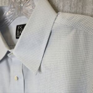 Jos A Bank Mens Traveler Button Down Shirt Size 17-34 White/Blue Plaid